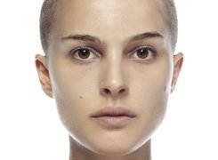 Natalie Portman, Buzia