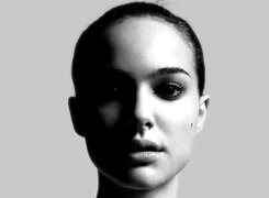 Natalie Portman, Buzia
