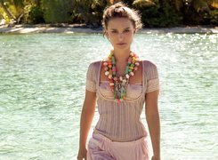 Natalie Portman, Woda