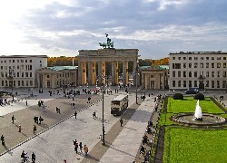 Berlin, Brama, Brandenburska