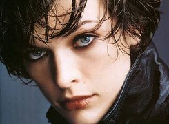 Milla Jovovich, Twarzyczka