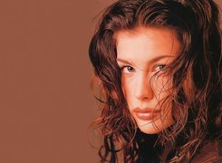 Liv Tyler, Kasztanowe Włosy