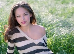 Kristin Kreuk, Trawa