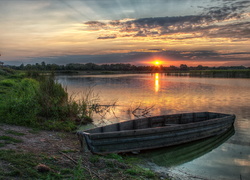 Jezioro, Łódka, Brzeg, Zachód Słońca