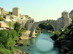 Rzeka, Domy, Most, Mostar, Bośnia i Hercegowina