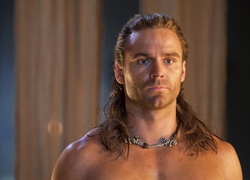 Spartacus: Bogowie Areny, Gannicus - Dustin Clare