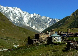 Góry, Śnieg, Zabudowania, Gruzja