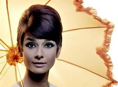 Aktorka, Audrey Hepburn, Parasolka