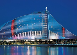 Jumeirah Beach Hotel, Dubaj