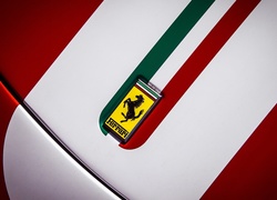 Logo Ferrari, Maska