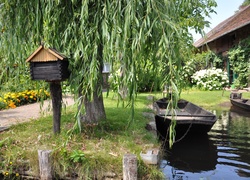 Park, Drzewa, Kwiaty, Jezioro, Przystań, Łodzie, Domy