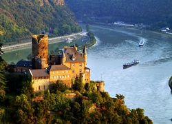 Zamek Katz, Burg Katz, Sankt Goarshausen, Rzeka Ren, Niemcy, Statki, Góry