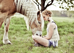 Dziewczyna, Koń, Przyjazń