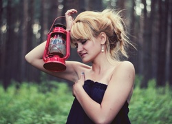 Kobieta, Blondynka, Lampa