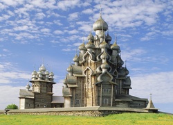 Drewniana, Katedra, Łąka, Chmurki