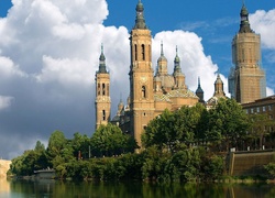 Bazylika Del Pilar, Rzeka, Saragossa, Hiszpania