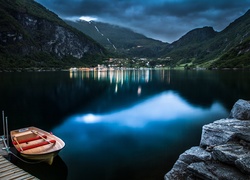 Norwegia, Fiord Geiranger, Góry, Odbite, Światła, Łódka