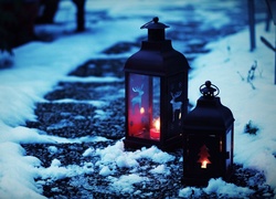 Lampiony, Śnieg, Zima