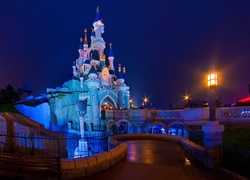 Sleeping Beauty Castle, Disneyland, Paryż, Francja, Zamek Śpiącej Królewny, Noc