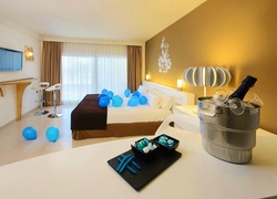 Sypialnia, Balony, Szampan
