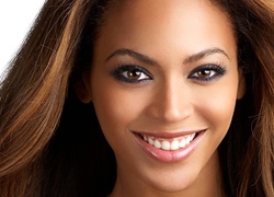 Beyonce Knowles, Uśmiech