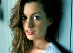 Anne Hathaway, Spojrzenie