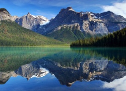 Kanada, Kolumbia Brytyjska, Park Narodowy Yoho, Jezioro Emerald Lake, Odbicie