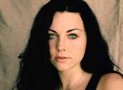 Amy Lee, błękitne oczy