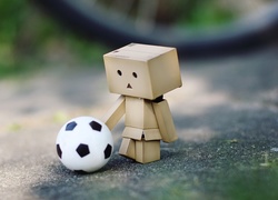 Danbo, Piłka