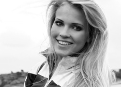 Emilie Voe Nereng, Kurtka, Uśmiech