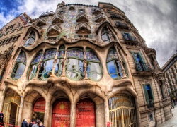 Barcelona, Dom Gaudiego