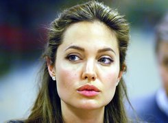 Angelina Jolie, duże oczy