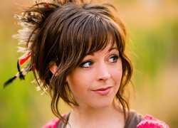 Lindsey Stirling, Twarz