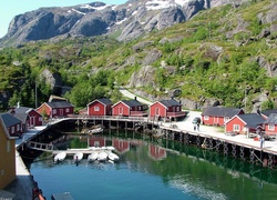 Lofoty, Nusfjord, Miejscowość, Flakstad, Góry, Domy, Łódki