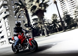 Ducati, Monster 695
