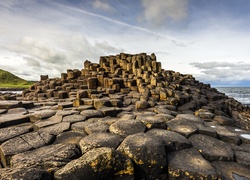 Morze, Formacja Giants Causeway, Grobla Olbrzyma, Skały, Kamienie, Wschód słońca, Antrim, Irlandia Północna