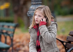 Park, Ławki, Dziecko, Dziewczynka, Telefon