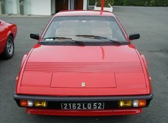 Ferrari,światła , maska