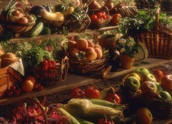 Brzoskwinie, Jabłka, Pomidory, Ogórki, Rzodkiewki, Kukurydza, Cukinie, Stragan