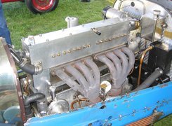 Bugatti,silnik