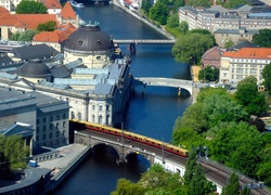 Niemcy, Berlin, Muzeum im. Bodego, Rzeka, Mosty