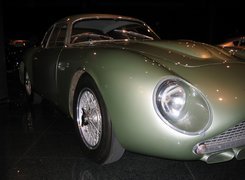 Aston Martin,koła ,światła, opony , maska