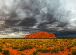 Uluru, Czerwona, Skała, Trawy, Chmury