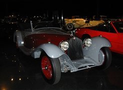 Alfa Romeo,koła ,światła, opony , maska