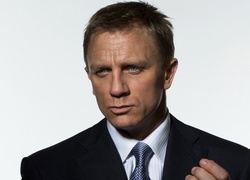 Daniel Craig