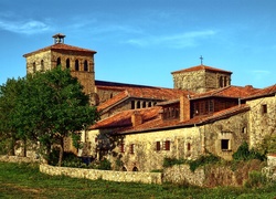 Kościół, Klasztor, Drzewa, Trawa, Santillana del Mar