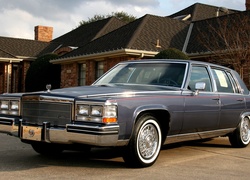 Cadillac, Fleetwood, 1984, Dom