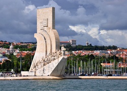 Lizbona, Morze, Wybrzeże, Pomnik, Odkrywców, Marina, Łodzie