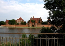 Rzeka Nogat, Zamek Krzyżacki, Malbork, Polska