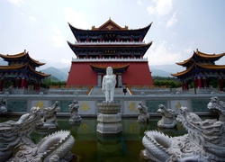 Buddyjska, Świątynia, Sadzawka, Rzezby